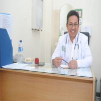 dr. Munadi, Sp.PD-KKV Profile Photo