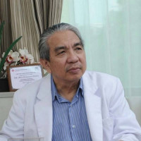 dr. Asbudi, Sp.THT-KL Profile Photo