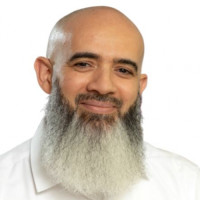 Mr. Makram Tebbi Profile Photo