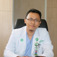 dr. Adi Sulistyanto, Sp.BS Profile Photo