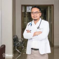 dr. Pringgodigdo Nugroho, Sp.PD-KGH Profile Photo