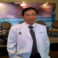 dr. Azen Salim, Sp.OG-KFM Profile Photo