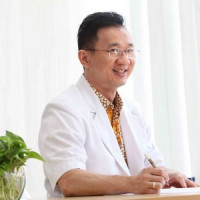 dr. Sugi Suhandi Iskandar, Sp.OG Profile Photo